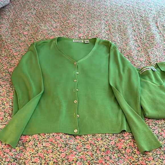 Sweater sets for you. - Picture 5 of 5